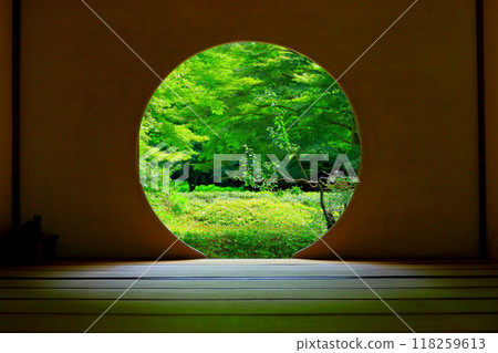 Kamakura Aketsukuin Enlightenment Window 118259613
