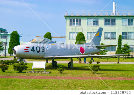 航空自衛隊退役戰鬥機F-86F進行展示 航空自衛隊退役戰鬥機F-86F進行展示 118259793
