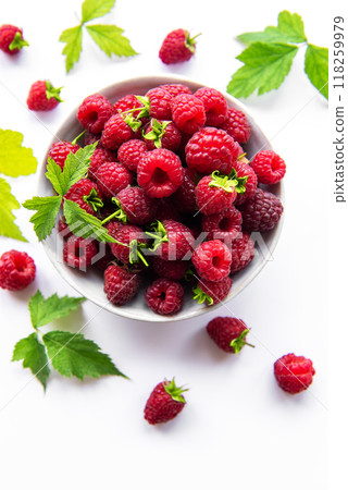 Fresh organic ripe raspberry Fresh organic ripe raspberry 118259979