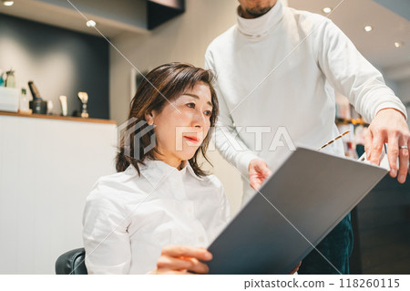 髮廊 女生 女孩 118260115