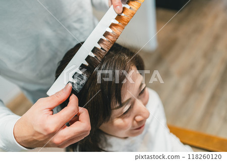 女生 女孩 女性 118260120