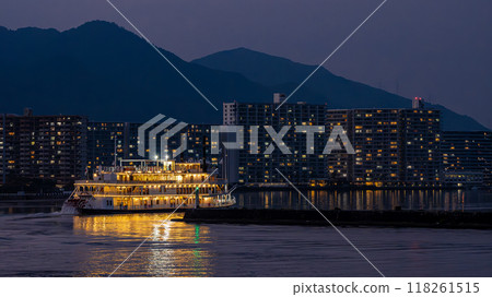 Michigan Night Cruise, a sightseeing boat departing from Otsu Port at night 118261515