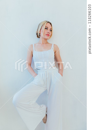 Portrait of a beautiful fashionable young blonde woman 27 years old Portrait of a beautiful fashionable young blonde woman 27 years old 118266103