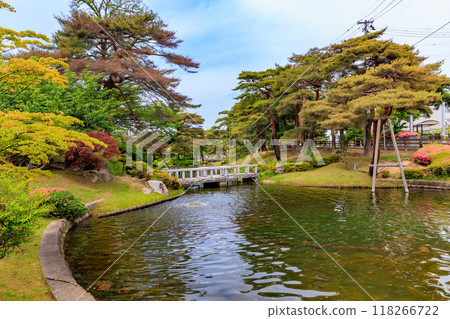 Fukushima Prefecture, Koriyama City, Fumotoyama Park (Benten Pond) 118266722