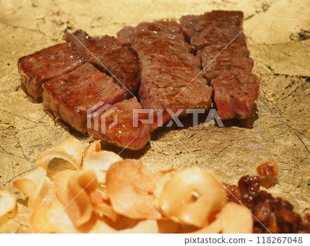 Enjoy autumn's appetite with teppanyaki meat Enjoy autumn's appetite with teppanyaki meat 118267048