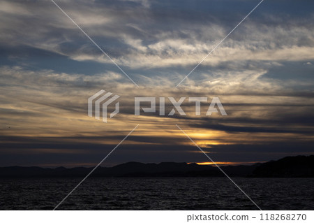 落日湖 118268270