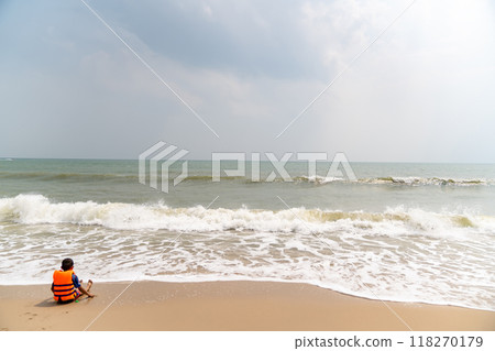 Prachuap Khiri Khan, Thailand, 1 Feb 2020, Environment of the white sand and beach for relaxing and enjoying traveler or people who came for holiday time with family at Hua Hin Beach. Thailand Prachuap Khiri Khan, Thailand, 1 Feb 2020, Environment of the white sand and beach for relaxing and enjoying traveler or people who came for holiday time with family at Hua Hin Beach. Thailand 118270179