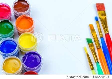 paint and color brushes, artistic materials 118270321