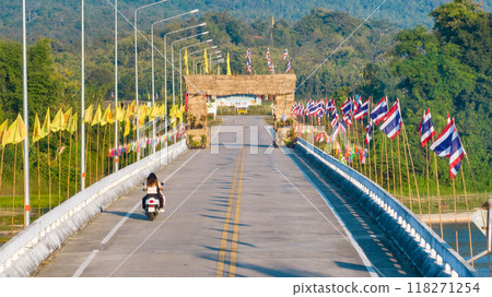 Cement bridge over Omkoi river in Northern Thailand. Cement bridge is very stronger for transportation, travel and development. 118271254