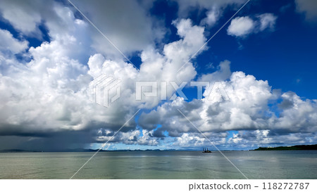 夏季大積雨雲、積雨雲、雨雲 118272787