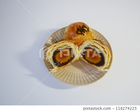 moon cake moon cake 118274223