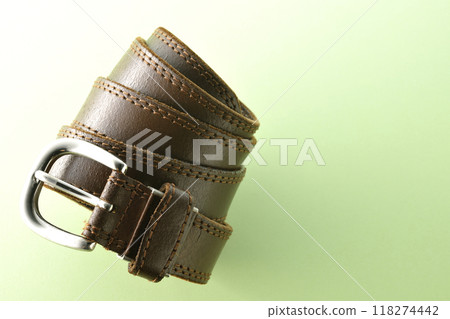 棕色腰帶 118274442