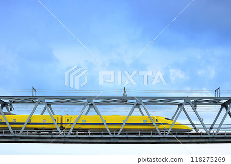 Doctor Yellow T4 train crossing the Fuji River 118275269