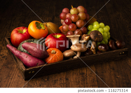 Autumn taste 118275314