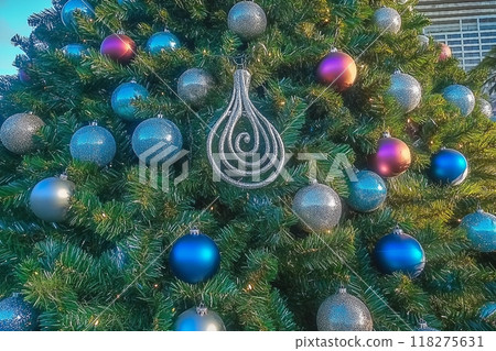 Colorful Christmas Tree, Honolulu, Hawaii 118275631