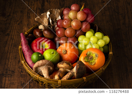 Autumn taste 118276488