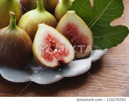 Figs on a white plate 118276592