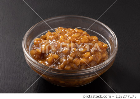 Momo miso 118277173