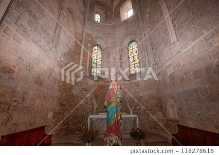 Notre dame du port Collegiate abbey, Etampes, France 118278618
