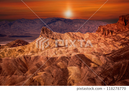 Zabriskie point, death valley, california, usa 118278770
