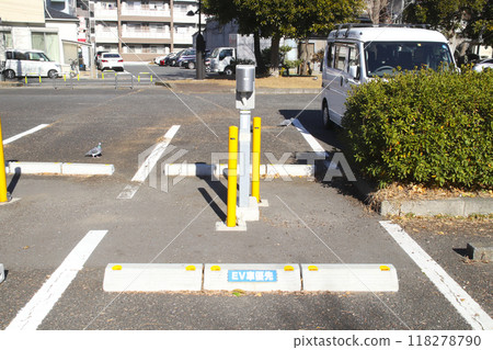 EV priority parking slots 118278790