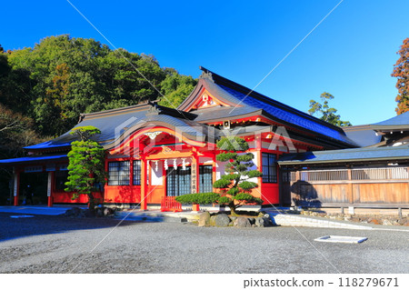 [大分縣] 晴天的宇佐神宮神殿 118279671