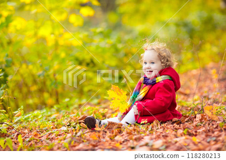 Kids playing in autumn park 118280213
