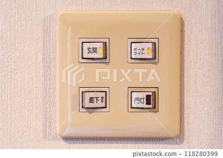 電開關在一個老私人住宅裡 118280399