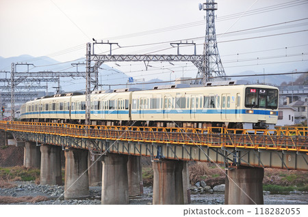 小田急小田原線 新鬆田澀澤 小田急 8000 系列 8056F 小田急小田原線 新鬆田澀澤 小田急 8000 系列 8056F 118282055