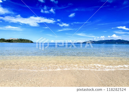Okinawa Prefecture, scenery of Kise Beach and Busena Cape Okinawa Prefecture, scenery of Kise Beach and Busena Cape 118282524
