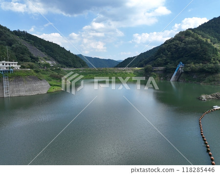 [從埼玉縣名栗湖俯視] 名栗湖和有馬水庫 118285446