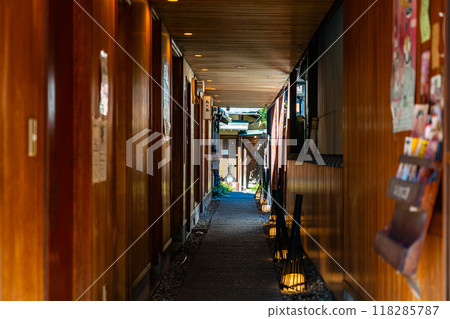 [Nara Prefecture] The charming streets of Nara 118285787