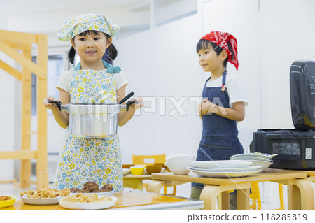 食教烹飪培訓形象 118285819