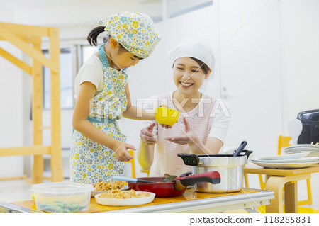 食教烹飪培訓形象 食教烹飪培訓形象 118285831