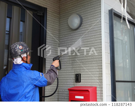 Residential Painting 13 High pressure cleaning of the base before painting Residential Painting 13 High pressure cleaning of the base before painting 118287143