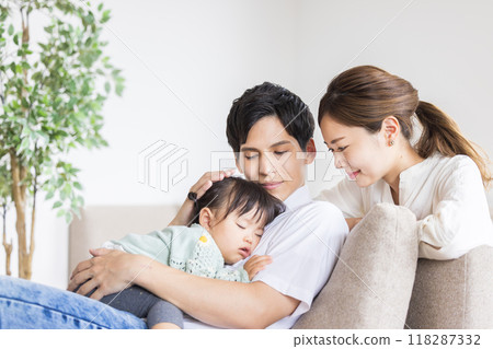 家庭聚會父母與孩子 118287332