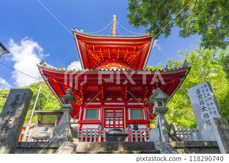 奈良朝來孫子寺多寶塔 118290740
