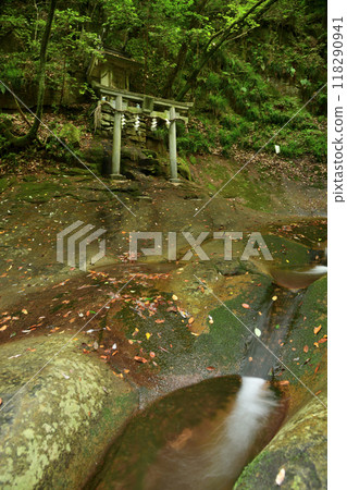 Ryuchin Falls [Uda City, Nara Prefecture] 118290941