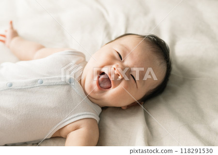 Smiling baby 118291530