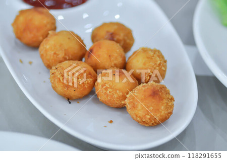 potato ball, cheese ball or fry flour or snack potato ball, cheese ball or fry flour or snack 118291655