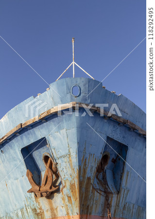 Anchor of the old ship Anchor of the old ship 118292495