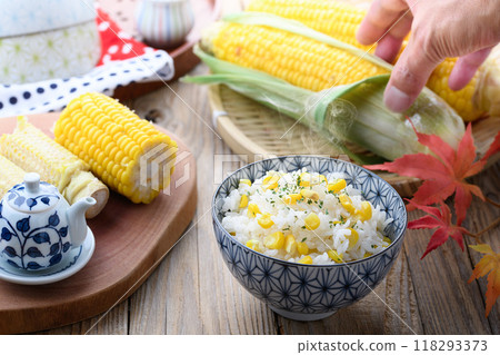 corn rice 118293373