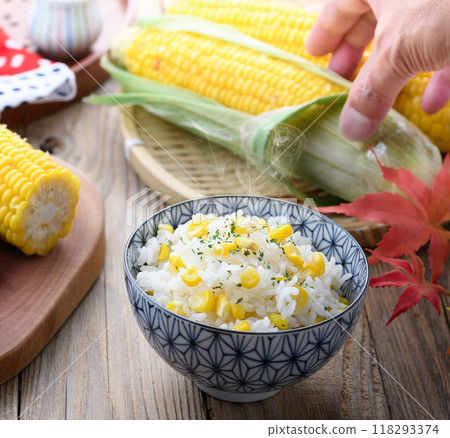 corn rice 118293374