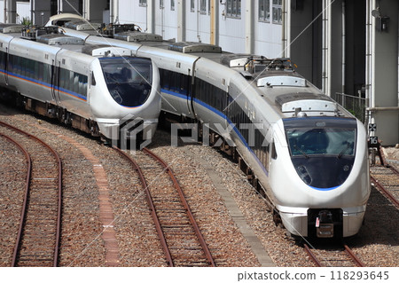 Vehicles stored at the Aboshi General Rolling Stock Depot Miyahara Branch: Newly painted 683 series electric trains for the Shirasagi and Thunderbird express trains 118293645