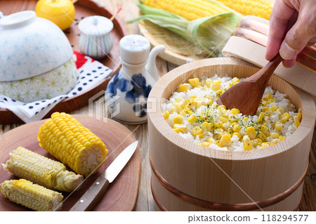 Corn rice in a rice cooker 118294577