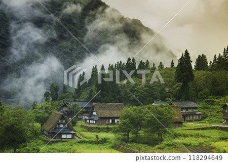 Shirakawa-go shrouded in mist Shirakawa-go shrouded in mist 118294649