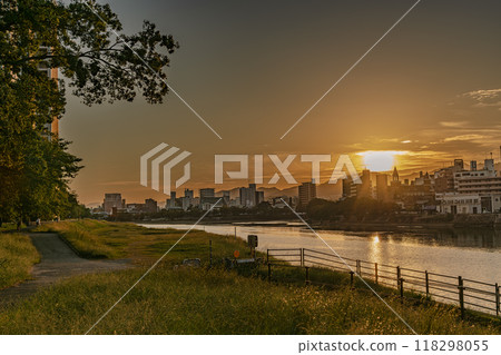 Beautiful riverside at sunset 118298055