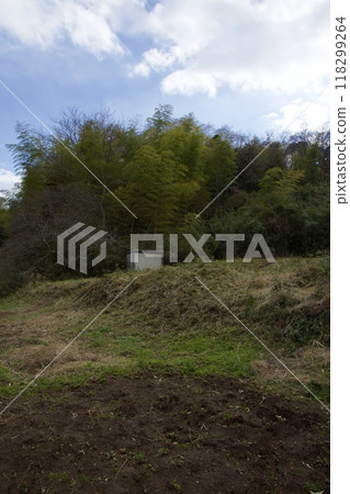 Yamazakidaimine Green Space, Kamakura City, Kitaoji Rosanjin Hoshioka Kiln Site 118299264