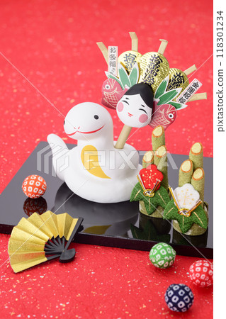 生肖蛇年（拿著乾草叉的蛇） 118301234
