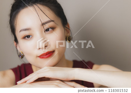 亞洲美女 118301532